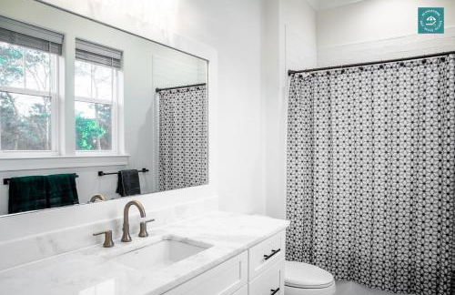 R3 at Inlet Beach with Pool Access and EV Connector - Walk to Beach - Photo 35