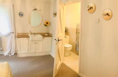 Beach Cottage, with stunning views - Foto 8