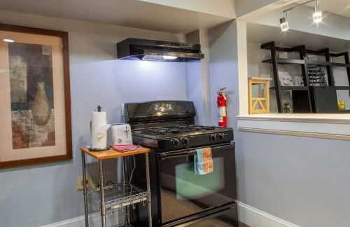 Delightful 1-BR Accommodations Nearby METRO - Foto 17