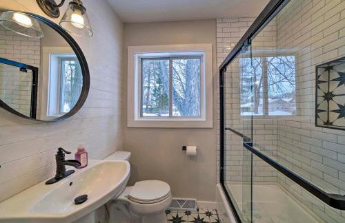 Walk to Beach Lake Michigan Getaway! - Foto 12