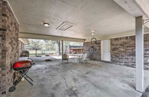 Updated Royal Retreat on 5 Acres Hidden Creek - Foto 23