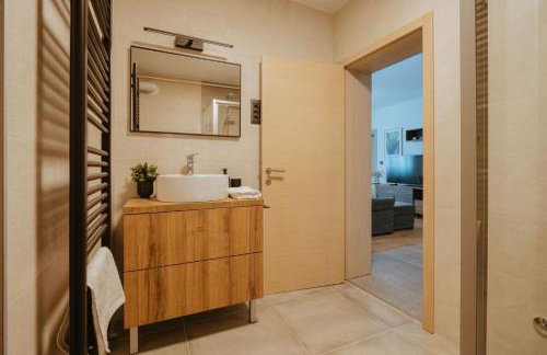 Apartman V u centru Kutine - Foto 18