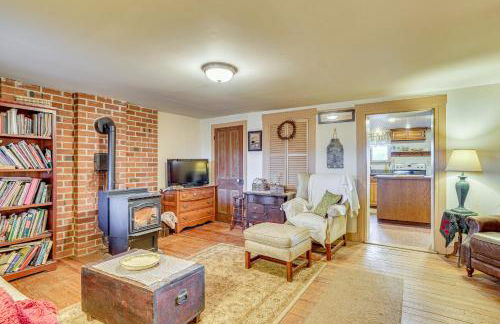 Rural and Historic Detour Escape with Horses On-Site! - Foto 5