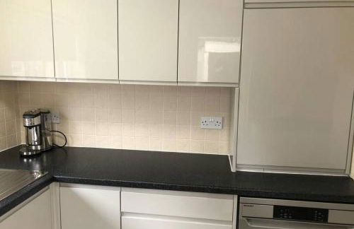 Charming just renovated 2 bed cottage in the centre of village - Foto 6