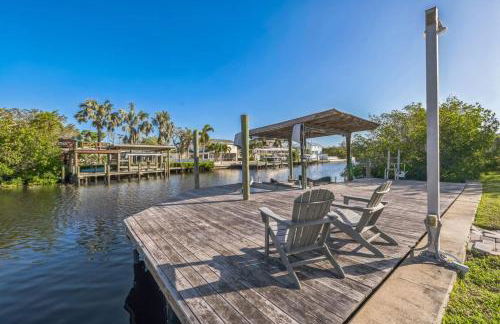 456 Stunning Canal-Front Home with Heated Pool - Foto 5