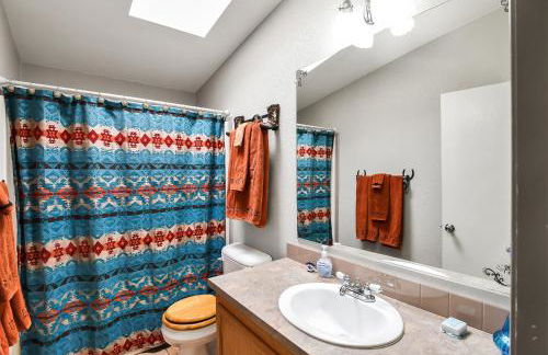 Gorgeous Historic 3 BR Log Cabin w Forest Views 20 Minutes from Flagstaff Now with Wi-Fi - Foto 24