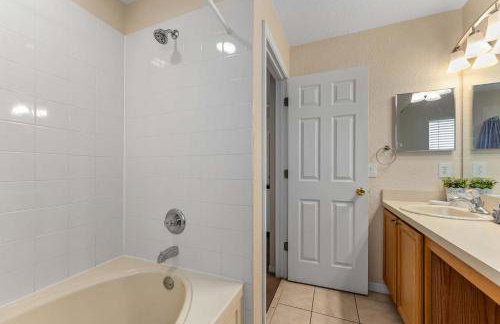 Fun Resort Lazy River & Arcade 15 Min to Disney - Foto 39