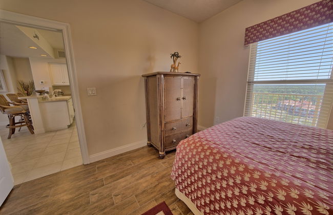 Stunning 16th Floor Condo with Fitness Center, Hot Tubs, Pools, and Beach Access - Unit 1606 by RedAwning - Foto 3