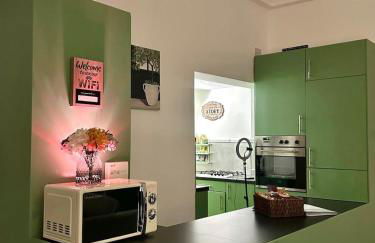 Beautiful Grade 2 Home in centre of Newcastle-St James Park FREE CITY PARKING - Foto 17