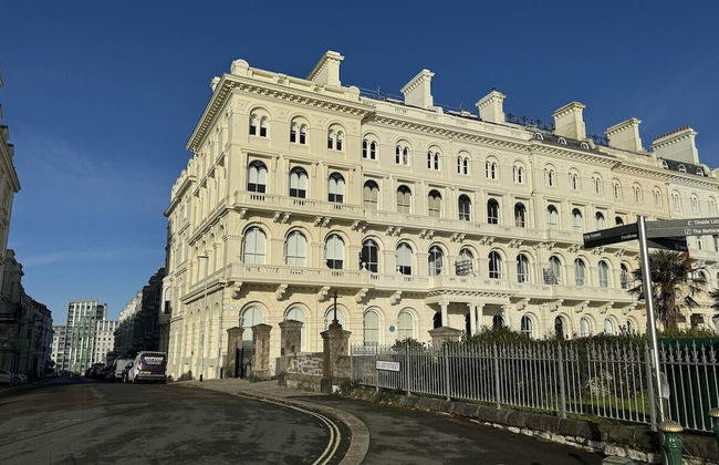 Elliott Terrace by Pureserviced. - Foto 10