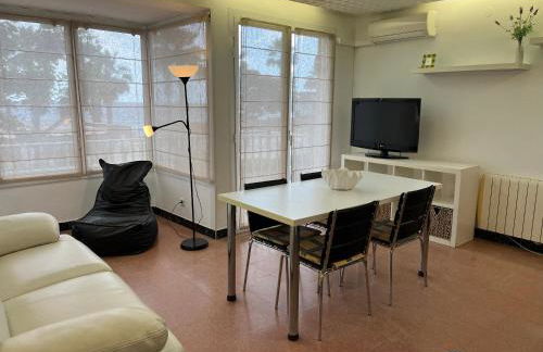 ALQUILER PISO BLANES con VISTAS AL MAR - Photo 5