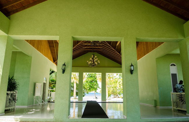 Little Bay Country Club Resort Complex - Photo 20