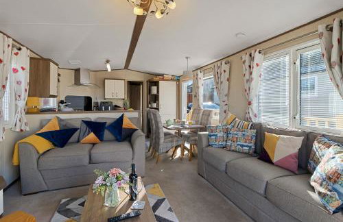 Retreat at the Lake - Fishing Lakes, Heated Outdoor Swimming Pool 500yrds on Sister Park , Pool Open April to September - Foto 13