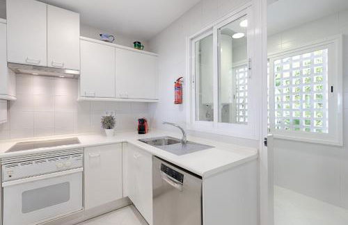 Hanami Alcazaba Beach Front Sea View - Photo 12