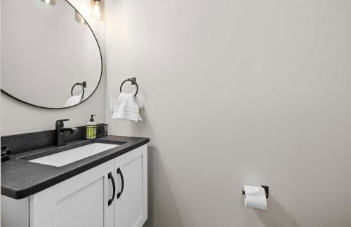 Luxury Modern Lodge Near Fort Wayne with River Views - Foto 16