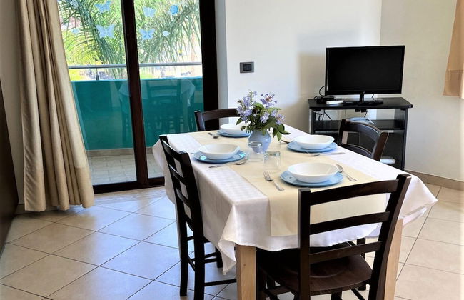 Belvilla by OYO Appartamento Lato Piscina - Photo 14