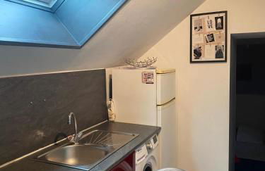 F1 Meublé et Confortable en cœur de ville - Foto 13