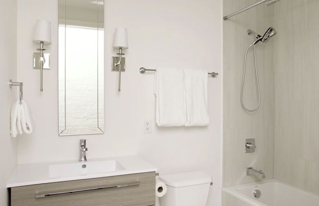 Roami at St. Charles - Photo 66