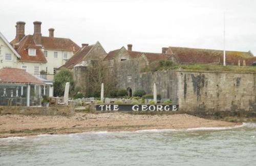 Apartment with Roof Terrace - Centre of Yarmouth - Photo 18
