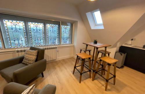 F2 - Old Town Hall - Photo 1