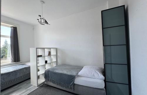 Moderne 4 Zimmer Apartment mit Bergblick Stadtzentrum Contactless Check-in - Foto 47