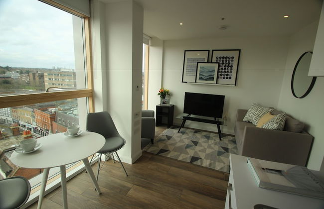 Berkshire House - Photo 16