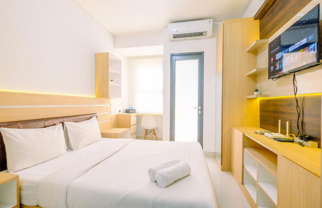 Homey And Well Design Studio Transpark Cibubur Apartment - Foto 4