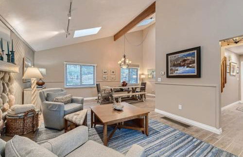 Mountainside Escape EV Charger, Patio & Views - Foto 13