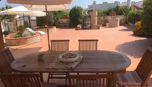 La casa di Clelia Torre colimena porto cesareo salento esclusiva 2 piani con 6 camere doppie 3 bagni posti auto terrazza giardino 5 minuti dal mare - Foto 1
