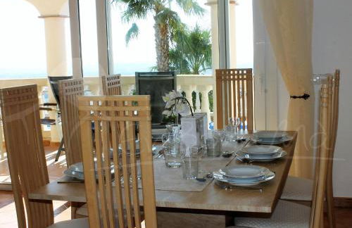 Disfruta de esta casa con fantásticas vistas, piscina y jardín privado situada en Can Isaac, Palau Saverdera, Costa Brava - ES-366-6 - Foto 18