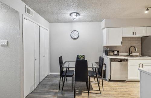 The Landry 276 Spacious and Cozy 2 Bedroom 1bth - Foto 8