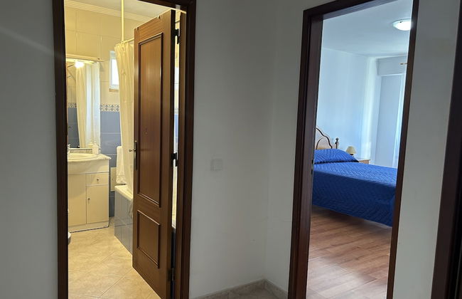 Poolside Apartment with 2 bedrooms, patio and BBQ - Foto 21