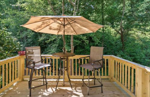 Hickory Hideaway Pet-Friendly Haven with Fire Pit! - Foto 2