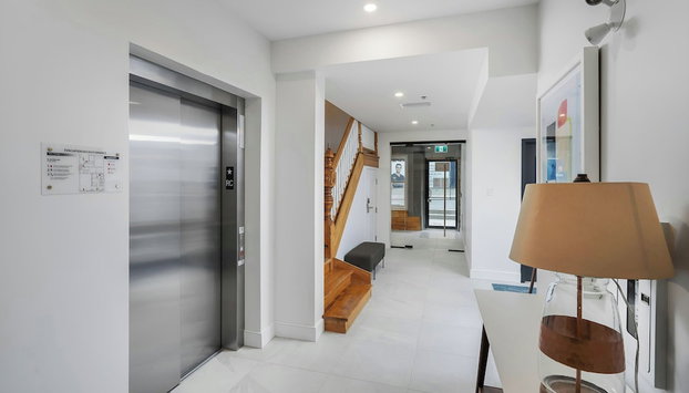 Sonder by Marriott Bonvoy Gare Saint Denis Apartments Downtown - Foto 3, Salón en el vestíbulo