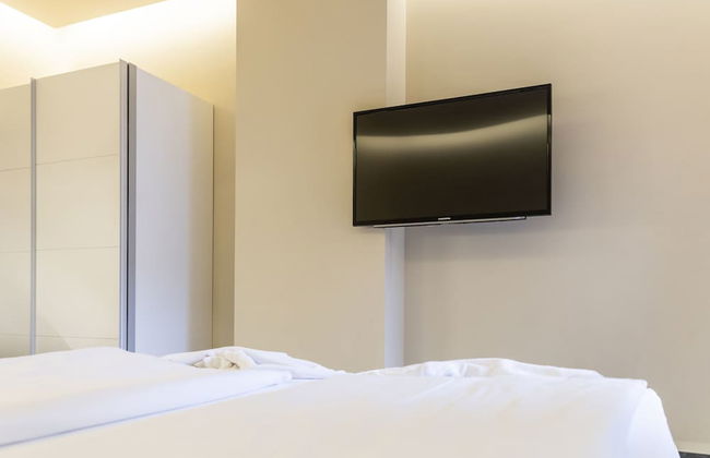 Nomad Serviced Apartments - Photo 40