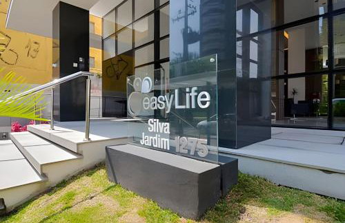 Studio prox shopping Curitiba Wifi, TV a Cabo e ar by UROOMS - Foto 5