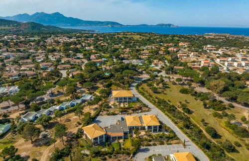 A 3 PAS DE LA PLAGE DE SANT'AMBROGGIO - Foto 3