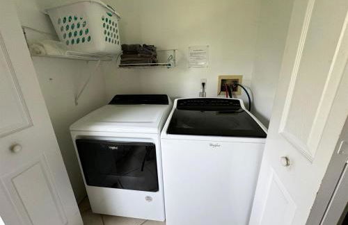 1589-IBRHAIM · Charming new 4bd in the heart of Kissimmee 1589 - Foto 23