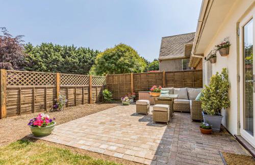 Charming Cottage with Garden - Pass the Keys - Foto 38