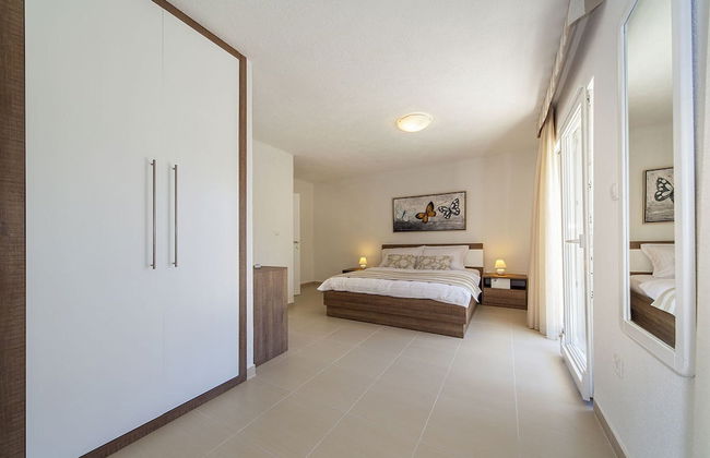 Modern Villa in Povlja With Pool - Foto 2