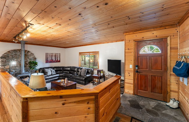 Whiskey Springs by Avantstay Classic Cabin Near Tahoe Donner Ski Area - Foto 7