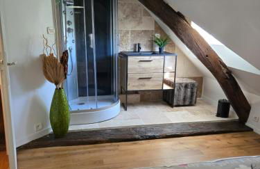 La Bretonnerie Luxury villa with pool & jacuzzi in a equestrian estate - Photo 23