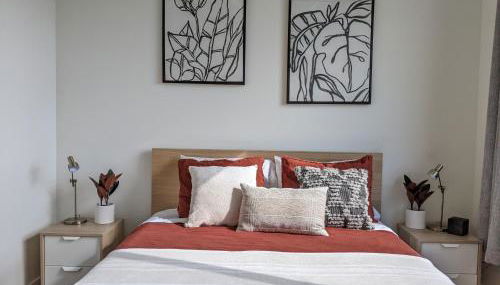 A premier smart condo with parking - Foto 3