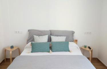 Apartamentos La Casa del Maestro - Photo 2