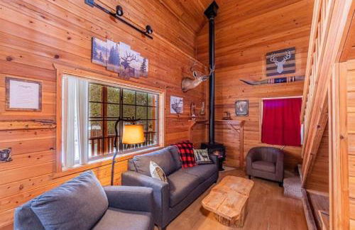 Cabin#2 Elk Hallow - Pet Friendly - Sleeps 6 - Playground & Game Room - Foto 2