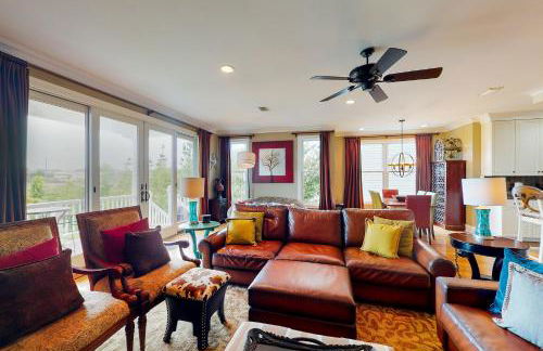 Fantastic getaway with private pool, deck, game room, AC & fast WiFi - Foto 9