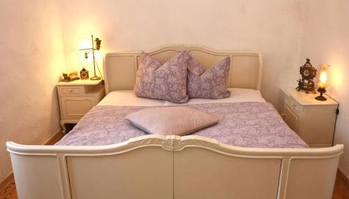 FeWo Zar Ferdinand Schloss Weitersroda - Foto 2