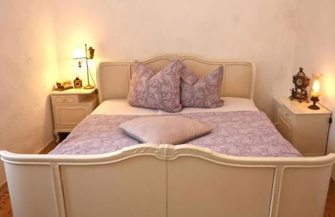 FeWo Zar Ferdinand Schloss Weitersroda - Foto 2