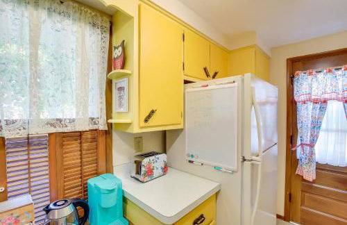 Retro Green Bay Home Steps to Lambeau Field! - Foto 12