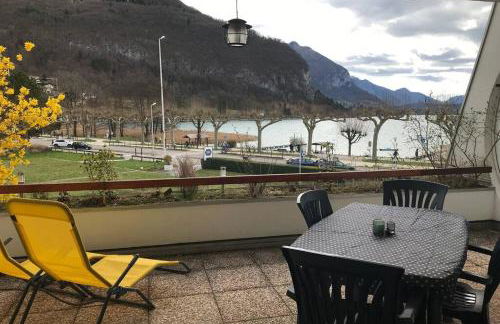 CHEZ JACQUES - terrasse avec vue lac et montagne - Foto 20